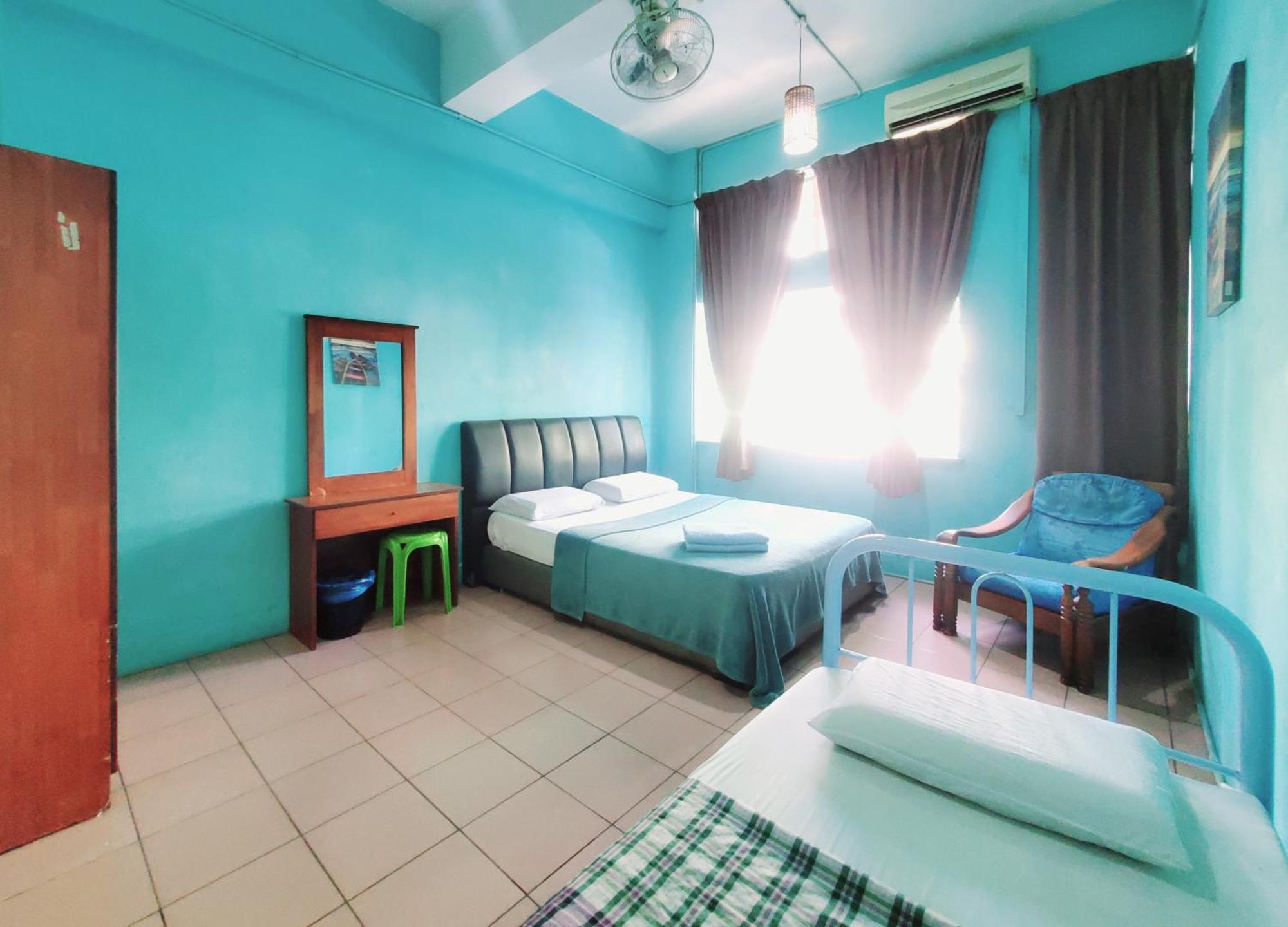 The Jesselton Cabin Sdn Bhd Kota Kinabalu Exterior foto