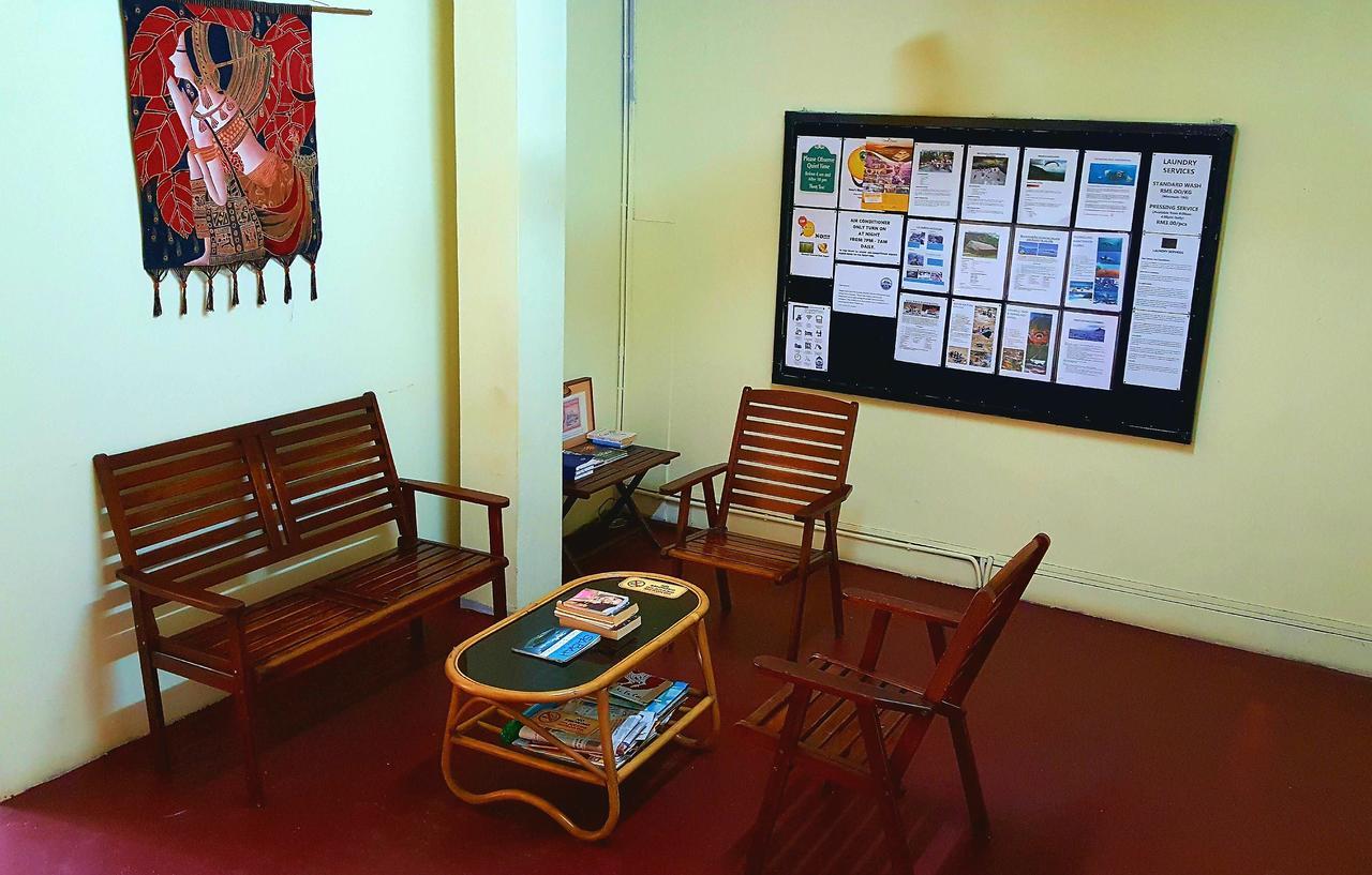 The Jesselton Cabin Sdn Bhd Kota Kinabalu Exterior foto